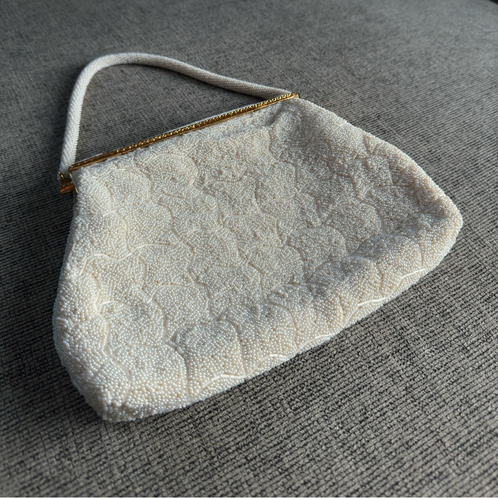 Hand‎ beaded hand bag vintage
